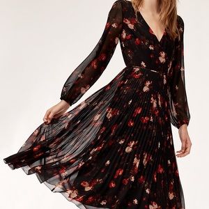 Aritzia Wilfred Beaune floral wrap Dress Lslv